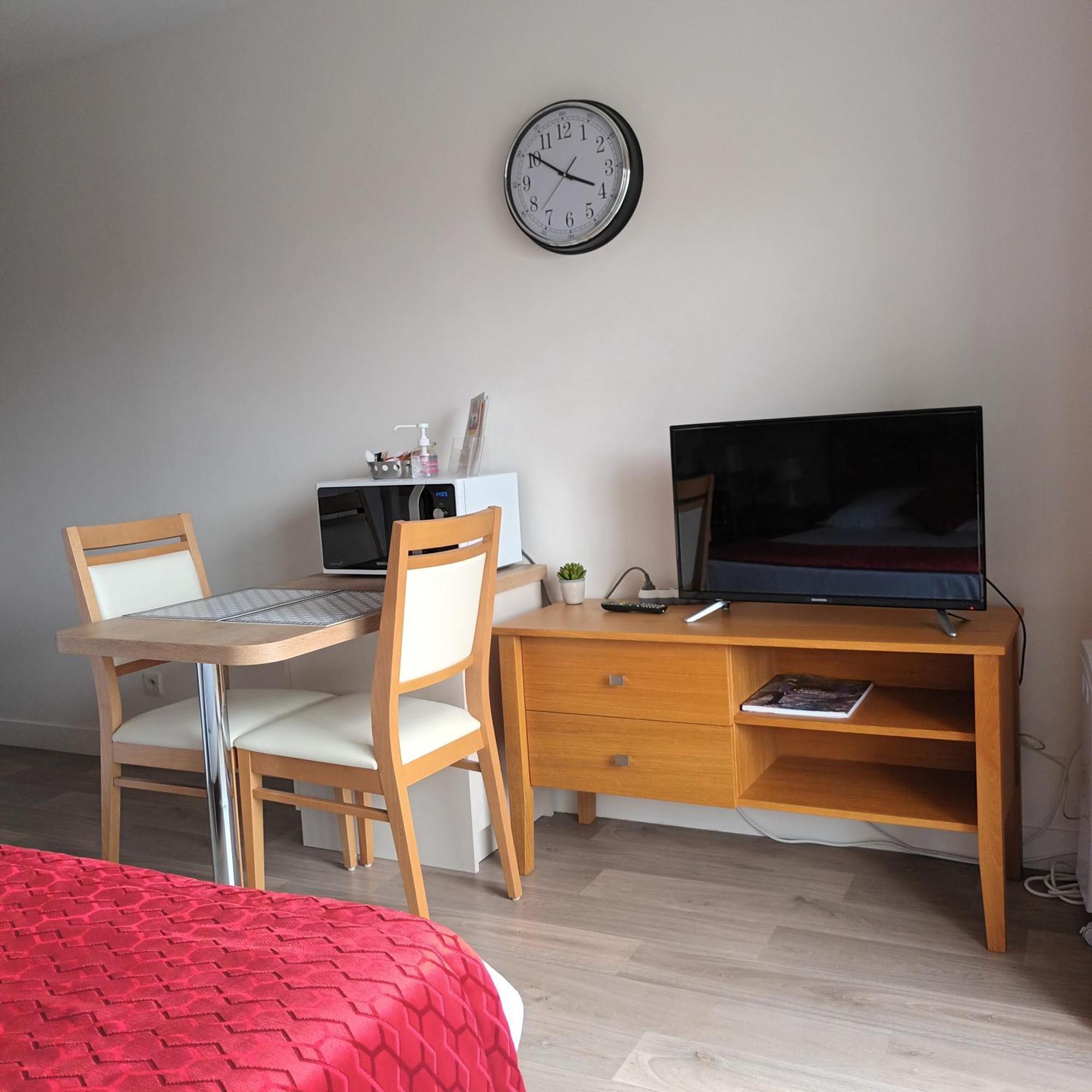 Domitys Le Clos Du Cedre Aparthotel Dompierre-sur-Mer Luaran gambar